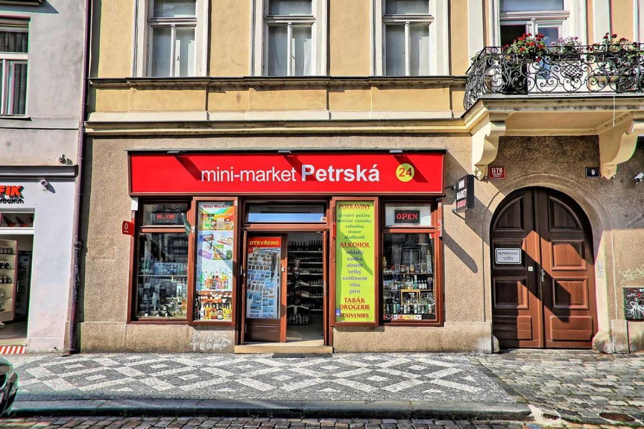 Peter'S Tower Apartments Prag Dış mekan fotoğraf
