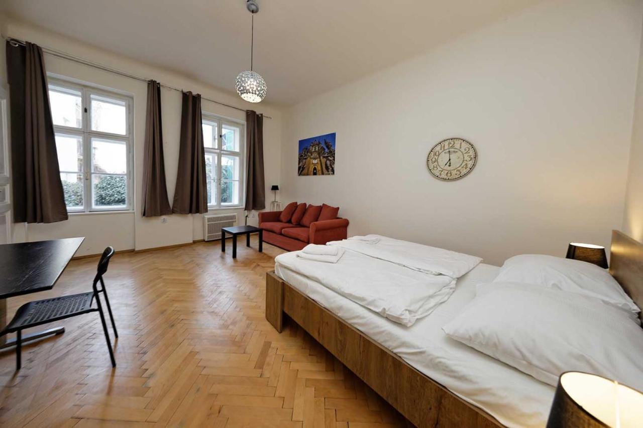 Peter'S Tower Apartments Prag Dış mekan fotoğraf