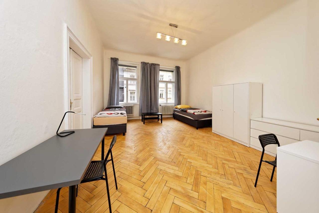 Peter'S Tower Apartments Prag Dış mekan fotoğraf