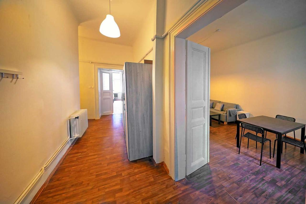 Peter'S Tower Apartments Prag Dış mekan fotoğraf