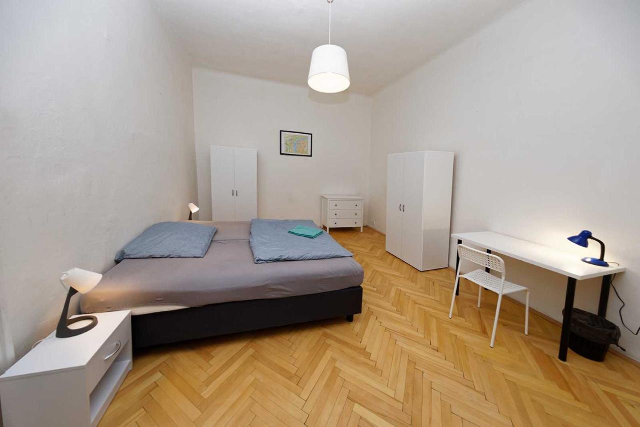 Peter'S Tower Apartments Prag Dış mekan fotoğraf