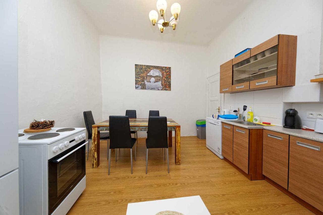 Peter'S Tower Apartments Prag Dış mekan fotoğraf